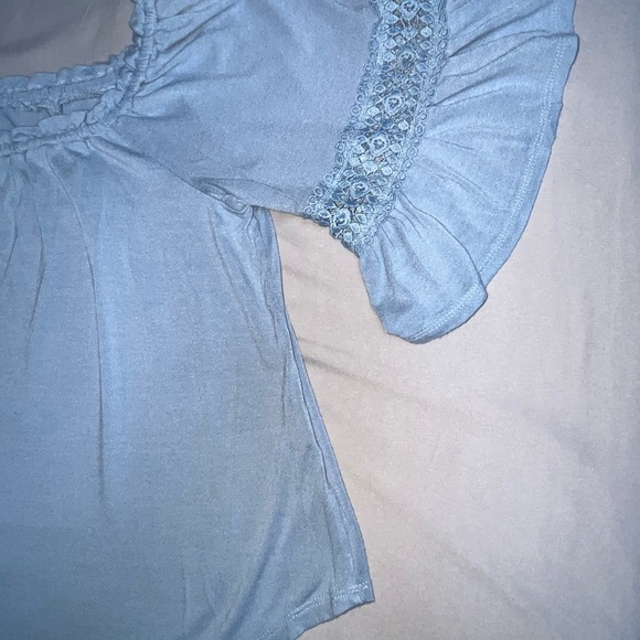 Iris Light Blue Off-Shoulder Top Size Large - Picture 3 of 7
